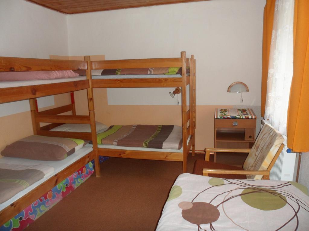 Pension Mikulka Mikulov v Krusnych Horach 外观 照片